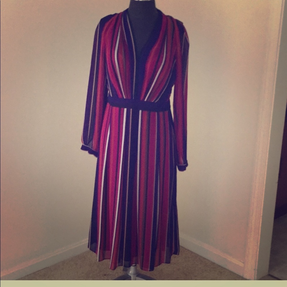 Anne Klein Tailored Multi-colored Dress!